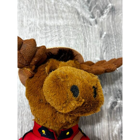 Royal Canadian Mounted Police Moose Plush Stuffed Toy RCMP Sergeant Bullmoose - Picture 5 of 7